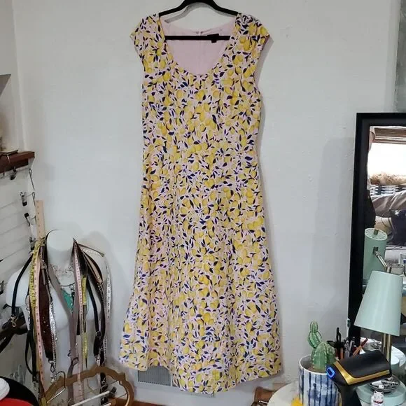 Ann Taylor Yellow Lemon Print Maxi Dress with Blue Leaves - Picture 5 of 14